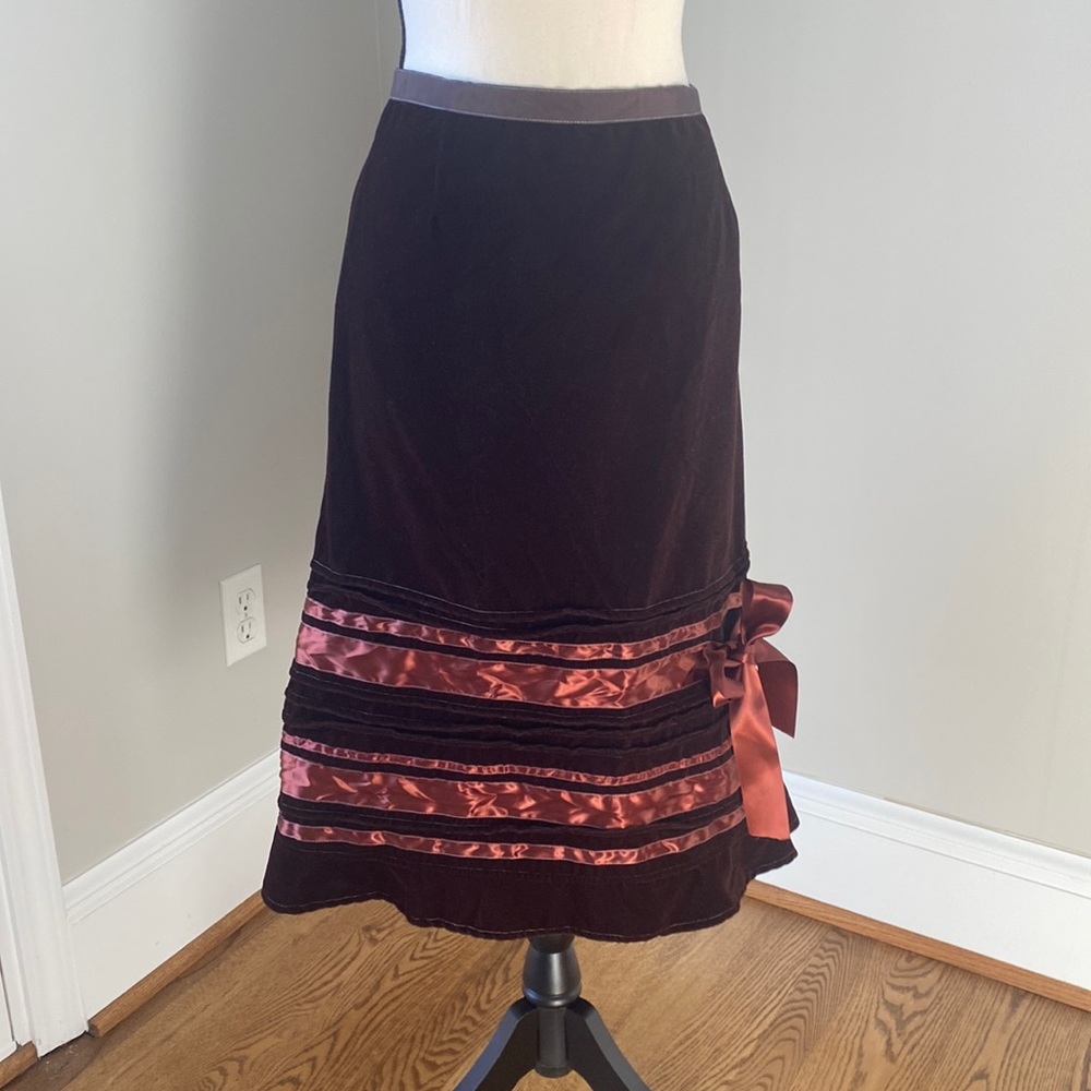 NWT Neesh by D.A.R burgundy velvet skirt holiday ribbon trim elegant party